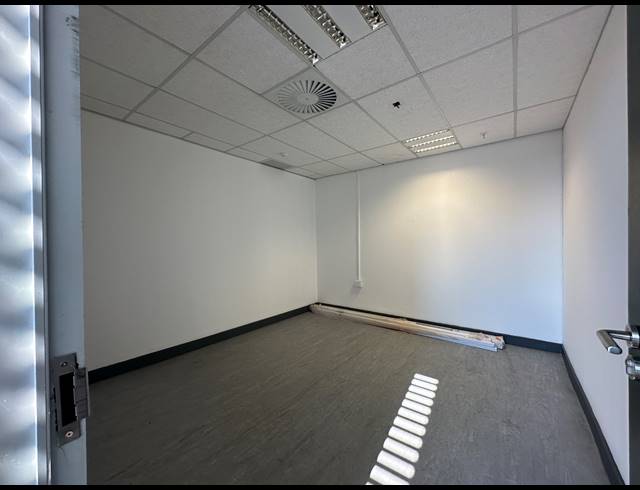 488M² OFFICE TO LET IN CENTURION CENTRAL